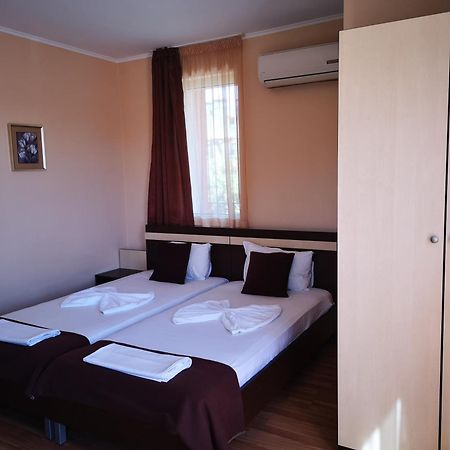 Respekt Guest House Sunny Beach Phòng bức ảnh