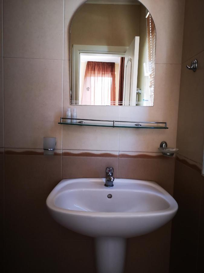Respekt Guest House Sunny Beach Phòng bức ảnh