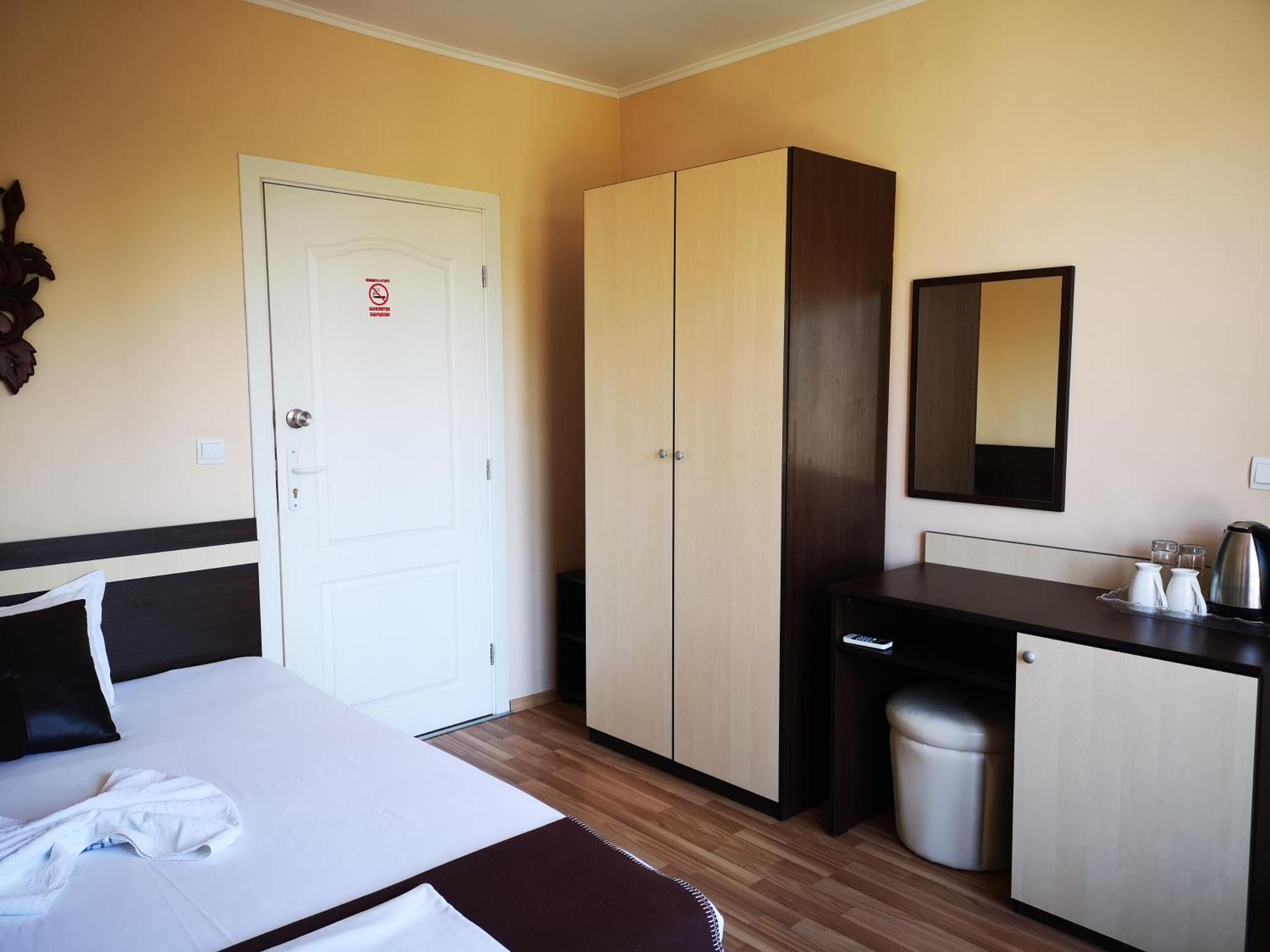 Respekt Guest House Sunny Beach Phòng bức ảnh